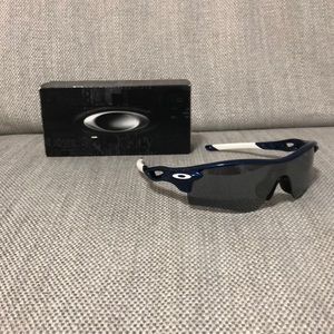 Never worn navy Oakley shades